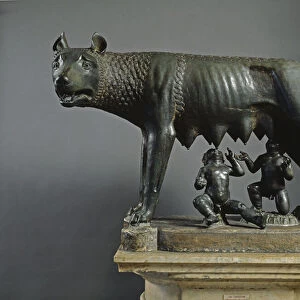 Capitoline Wolf (bronze sculpture, 500 BC)