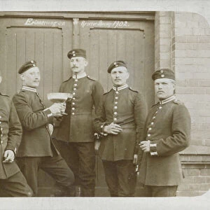 Group of German army soldiers, 1902 (b / w photo)