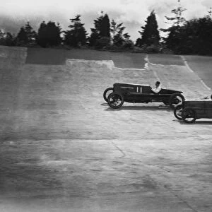 1924 BARC Brooklands Meeting: Tommy Hann, Lanchester, leads Dingle, action