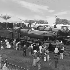 steam engine locomotive train cookham manor 7808