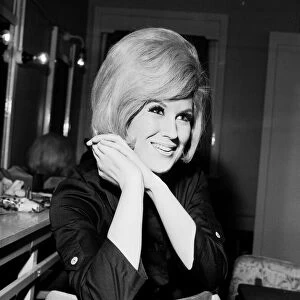 Dusty Springfield backstage at a charity event in Blackpool. 9th June 1964