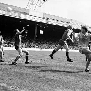 Manchester City 1 v. Coventry 3. May 1982 MF07-05-033