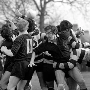 Rugby: The rugby union match. Saracens vs. Cardiff. February 1975 75-01042-004