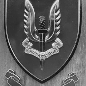 SAS Special Air Service motto Who Dares Wins shield April 1971