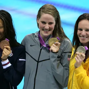Aya Terakawa, Missy Franklin & Emily Seebhom Aya Terakaw Aya Terakawa, Missy Franklin & Emily Seebhom Aya Terakaw