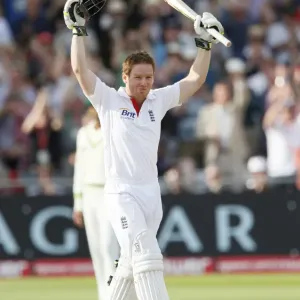 Eoin Morgan Celebrates His Maiden Ctest Century Eoin Morgan Celebrates His Maiden Ctest Century