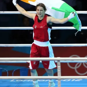 Katie Taylor remporte l'or.