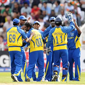 Muttiah Muralidaran Celebrates With Sri Lanka Players