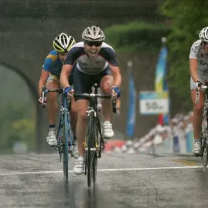 Nicole Cooke remporte l'or.