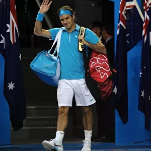 Roger Federer Walk Into Arena