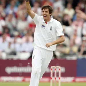 Steve Finn Takes His 2nd Wicket Steve Finn Takes His 2nd Wicket