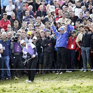 Tiger Woods In Trouble On 18th