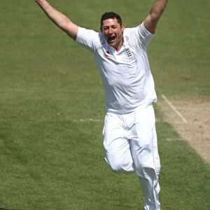 Tim Bresnan Celebrates Taking His 1st Test Wicket