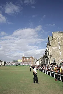 Andrews Prints: 18th Green & Hotels