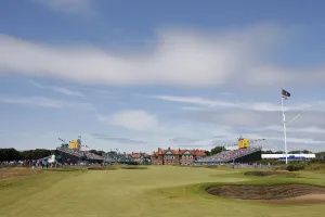 Annes Prints: The 18th Hole & Grandstands
