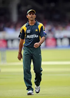 Lanka Prints: Abdul Razzaq
