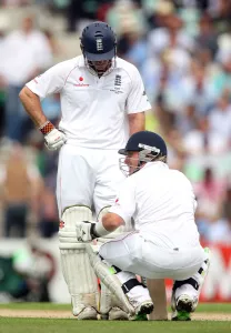 Npower Prints: Andrew Strauss & Ian Bell