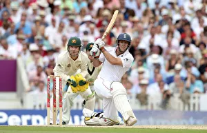 Clarke Prints: Andrew Strauss Sweeps Clarke For 4 Runs