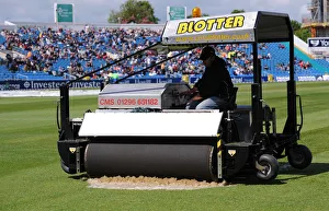 Removes Prints: The Blotter Removes Water From Headingley Turf