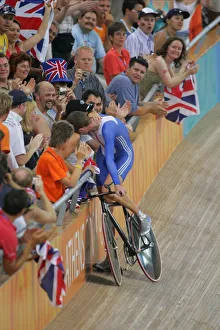 Fans Prints: Bradley Wiggins & Fans