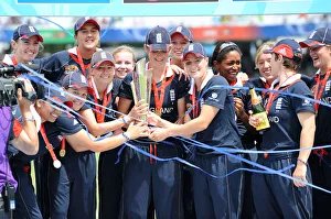 Charlotte Edwards & England Team