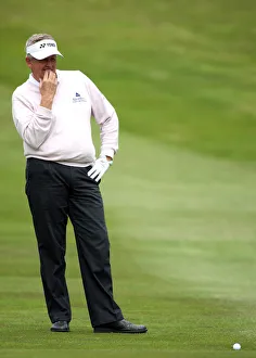 Shot Prints: Colin Montgomerie Ponders Over His Next Shot