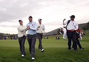 Birdie Prints: Corey Pavin Congratulates Stewart Cink After Birdie On 10th