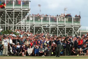 Plays Prints: David Duval Plays 18th Hole