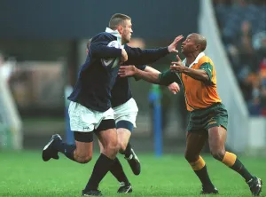Peter Prints: Eric Peter Fends Off Gregan