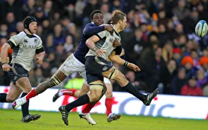 Fulgence Ouedraogo Challenges John Barclay As He Kicks