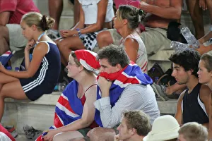 Fans Prints: Gb Fans Wait For News On Paula Radcliffe