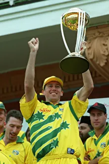 Lifts Prints: Glenn Mcgrath Lifts World Cup