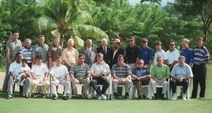 Line Prints: Golfers Line Up Before Start