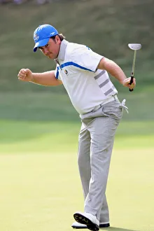 Birdie Prints: Graeme Mcdowell Sinks Birdie