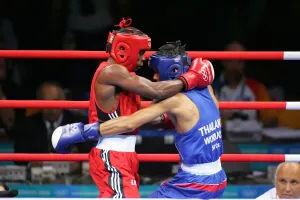 Guillermo Rigondeaux Ortiz & Worapoi Petchkoom Guillermo
