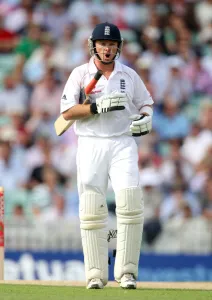 Ian Bell Out For 72