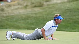 Poulter Prints: Ian Poulter On The 18th