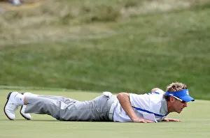 Poulter Prints: Ian Poulter On 18th Green