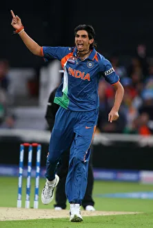 Wicket Prints: Ishant Sharma Takes Wicket