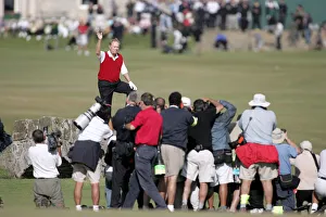 Crowd Prints: Jack Nicklaus Waves To Crowd