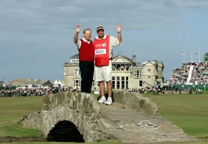 Art Or Mood Prints: Jack Nicklaus Waves Goodbye