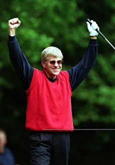 Jeff Hawkes Gets Hole In One