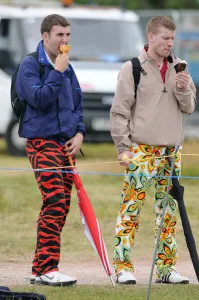 Fans Prints: John Daly Fans Enjoy An Ice-Cream