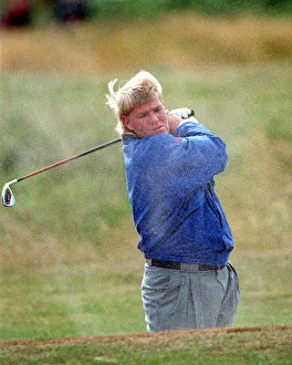 Daly Prints: John Daly Trapped In A Bunker