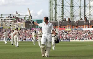 Walks Prints: Jonathan Trott Walks Off To Applause