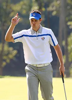 Justin Rose Makes Birdie