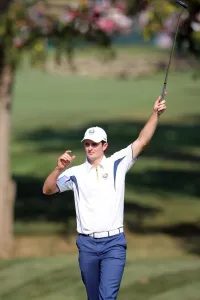 16th Prints: Justin Rose Wins On 16th