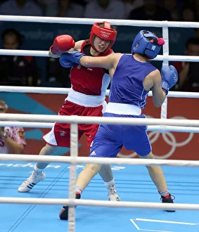 Katie Taylor & Sofya Ochigava