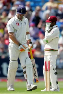 Pietersen Prints: Kevin Pietersen & Denesh Ramdin