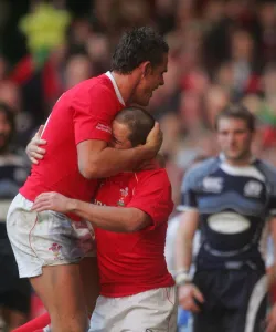 Shane Prints: Lee Byrne & Shane Williams Celebrate